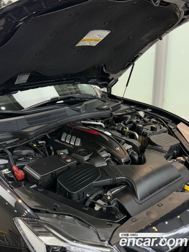 Maserati Quattroporte GTS 3.8 V8 GranSport, 2014 12