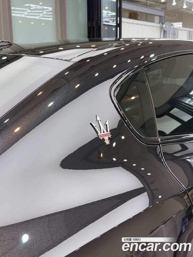 Maserati Quattroporte GTS 3.8 V8 GranSport, 2014 15