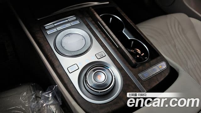 Genesis G80 (RG3) бензин 2.5 турбо AWD, 2021 9