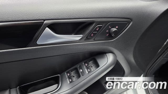 Volkswagen New Jetta 6세대, 2014 19