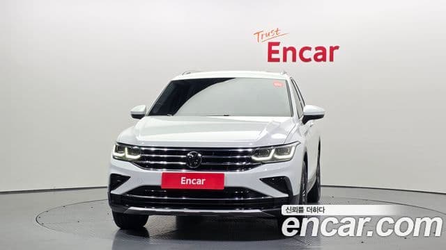 Volkswagen Tiguan 2세대 Premium, 2023 3
