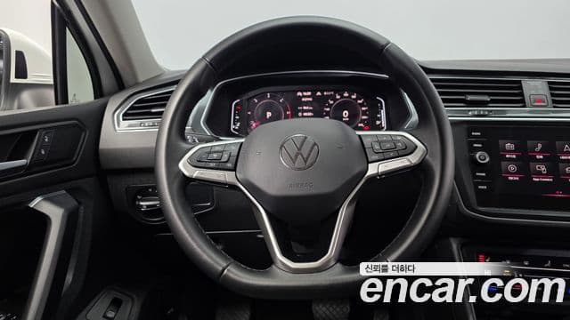 Volkswagen Tiguan 2세대 Premium, 2023 13