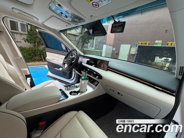 Genesis GV70, 2025 4
