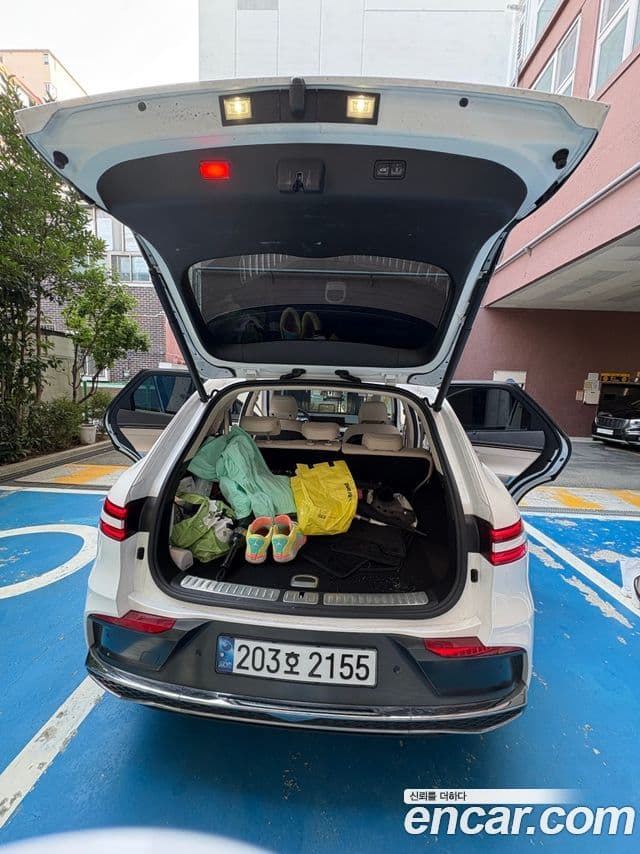 Genesis GV70, 2025 9