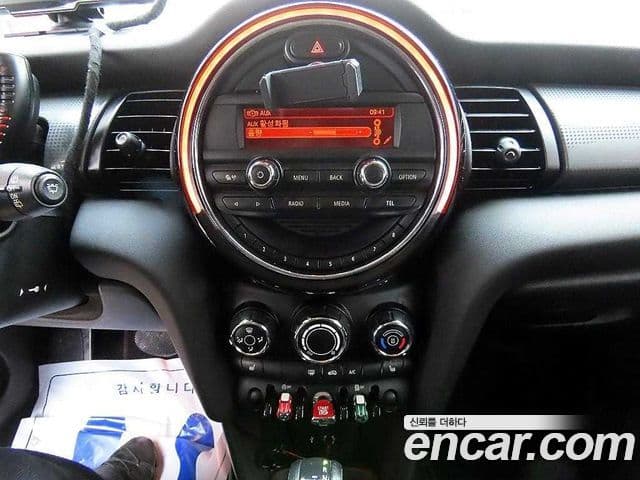 Mini Cooper D 3세대, 2015 13