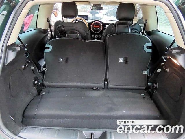 Mini Cooper D 3세대, 2015 17