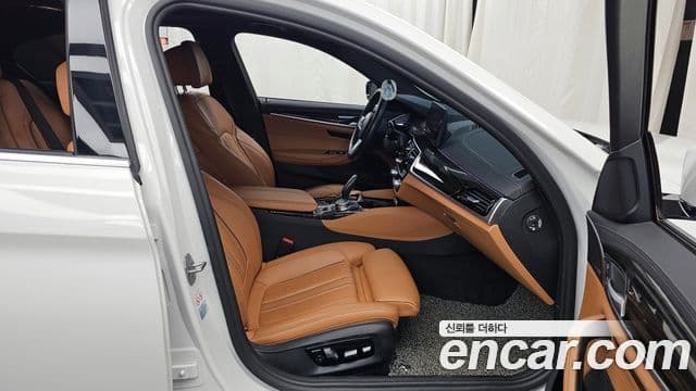 BMW 5시리즈 (G30) 520i M Sport, 2022 11