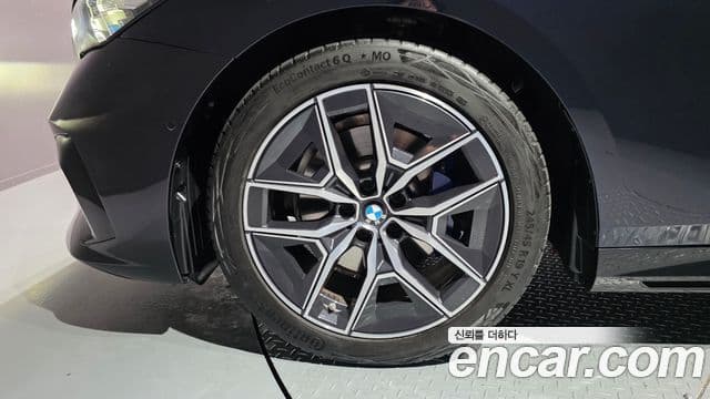 BMW 5시리즈 (G60) 520i M Sport, 2024 все фото
