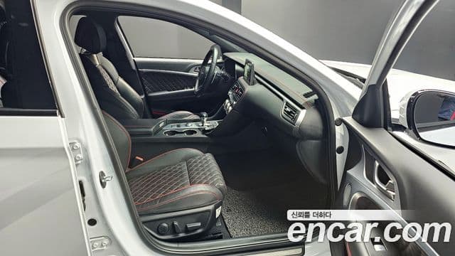 Genesis G70 Supreme, 2018 11