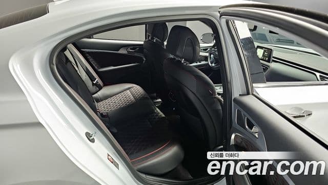 Genesis G70 Supreme, 2018 12