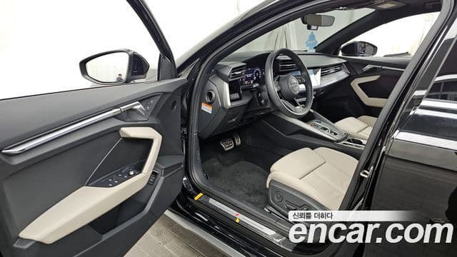 Audi A3 (8Y) Premium, 2023 10