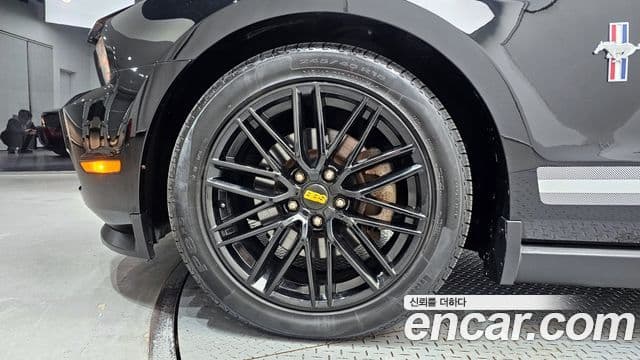 Ford Mustang купе, 2012 все фото