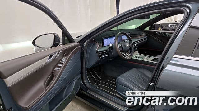 Genesis G80 (RG3) бензин 2.5 турбо AWD, 2025 10
