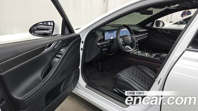 Genesis G80 (RG3) бензин 2.5 турбо 2WD, 2025 10