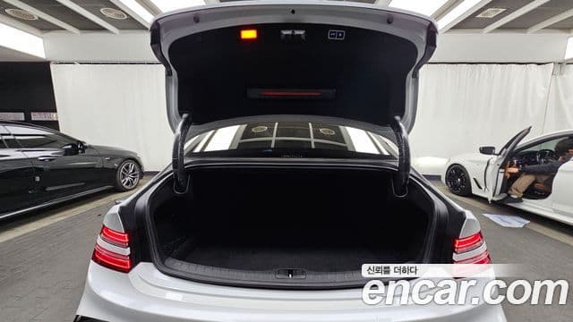 Genesis G80 (RG3) бензин 2.5 турбо 2WD, 2025 20