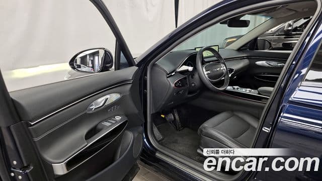 Genesis GV70, 2024 10