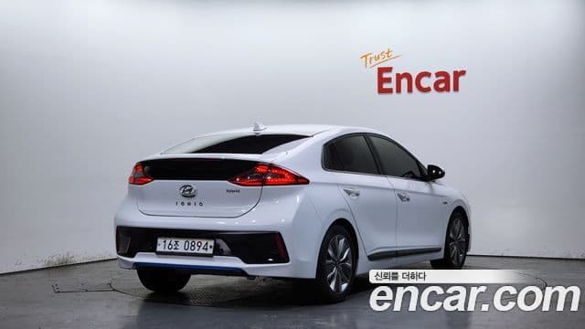 Hyundai Ioniq гибрид, 2016 2