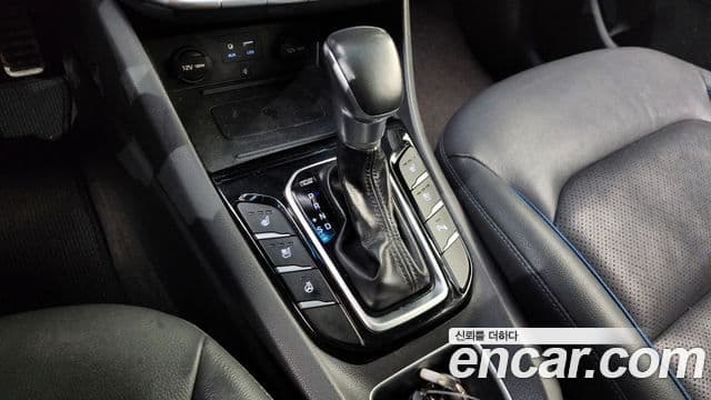 Hyundai Ioniq гибрид, 2016 9