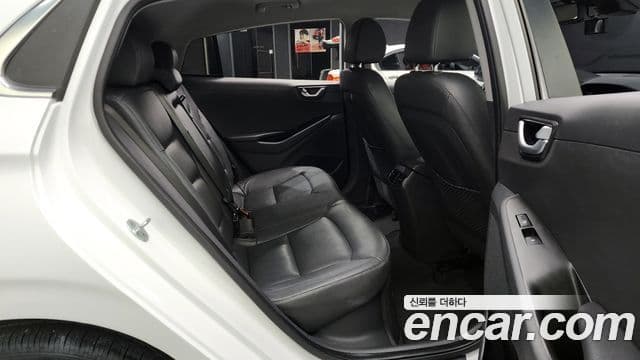 Hyundai Ioniq гибрид, 2016 12