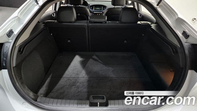 Hyundai Ioniq гибрид, 2016 20