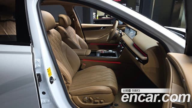 Genesis G80 (RG3) бензин 3.5 турбо AWD, 2025 11