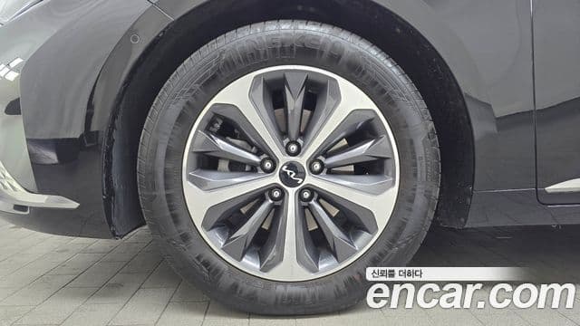 Kia K8 гибрид Noblesse, 2022 все фото