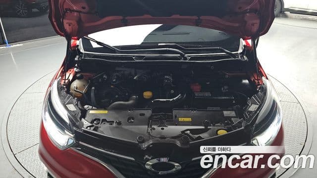 Renault Korea(Samsung) New QM3 красный Edition, 2019 6