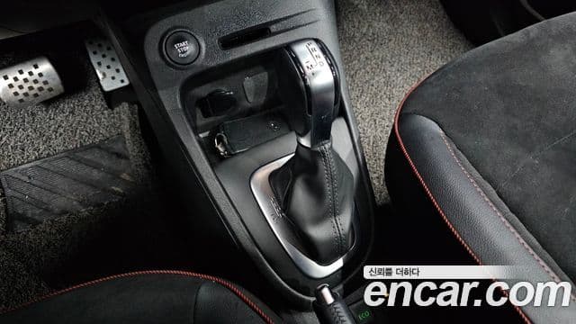 Renault Korea(Samsung) New QM3 красный Edition, 2019 9