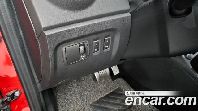 Renault Korea(Samsung) New QM3 красный Edition, 2019 17