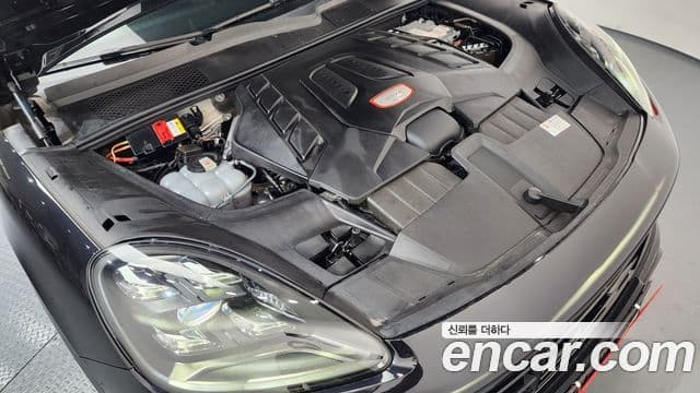 Porsche Cayenne (PO536) 4.0 турбо купе, 2020 6