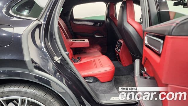 Porsche Cayenne (PO536) 4.0 турбо купе, 2020 12