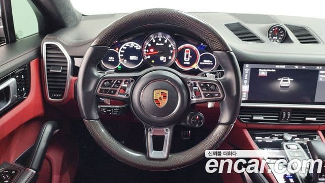 Porsche Cayenne (PO536) 4.0 турбо купе, 2020 13