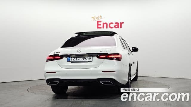 Mercedes-Benz E-класс W213 AMG Line, 2023 4