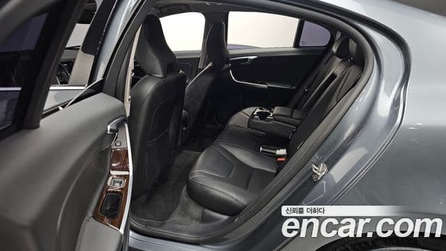 Volvo S60 2세대, 2017 11