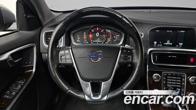 Volvo S60 2세대, 2017 15