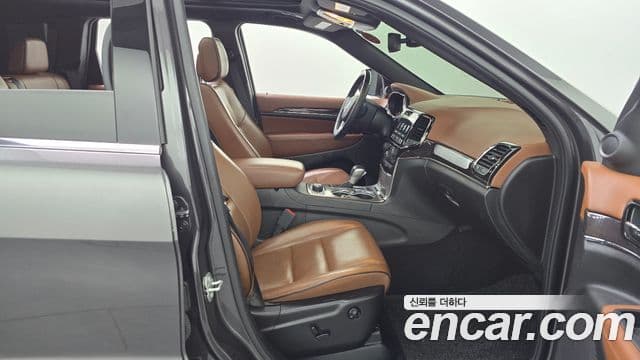 Jeep Grand Cherokee WK2, 2021 11