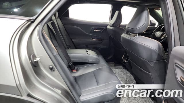 Toyota 크라운 кроссовер, 2024 12