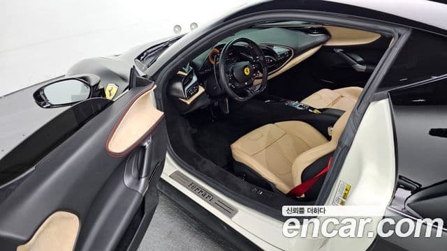 Ferrari SF90 스트라달레, 2021 10