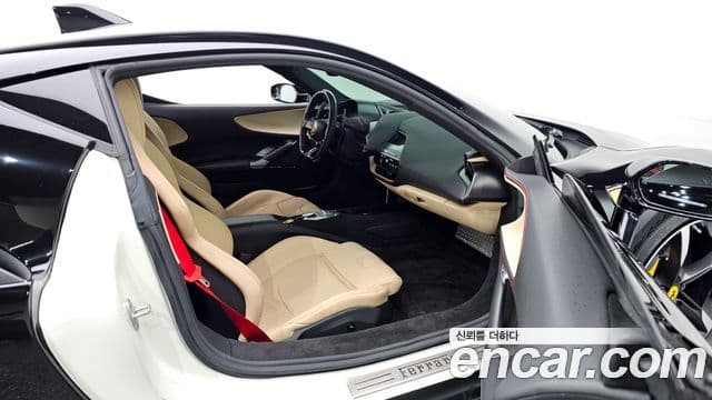 Ferrari SF90 스트라달레, 2021 12