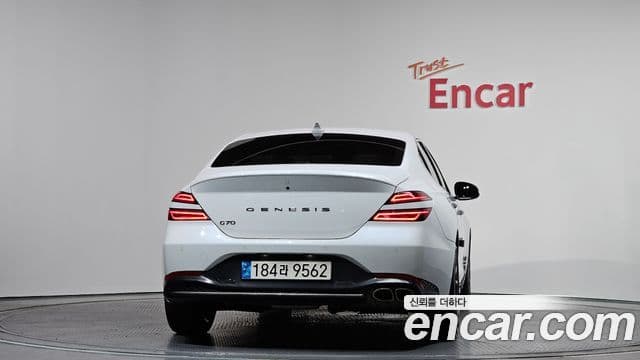 Genesis The / новый New G70, 2022 4