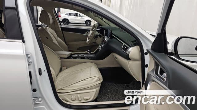 Genesis The / новый New G70, 2022 11