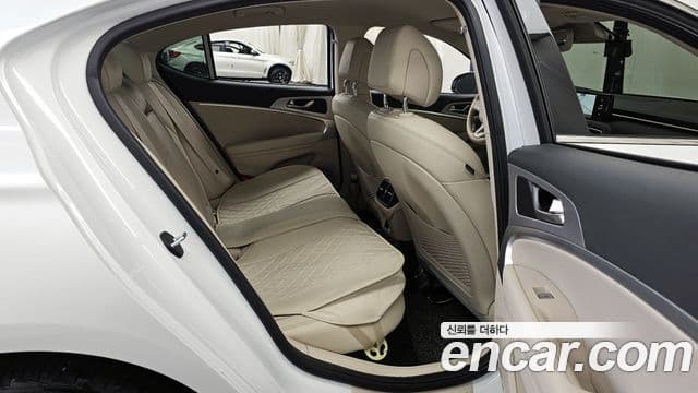 Genesis The / новый New G70, 2022 12