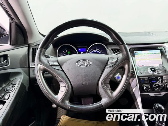 Hyundai Sonata гибрид Premier, 2012 6