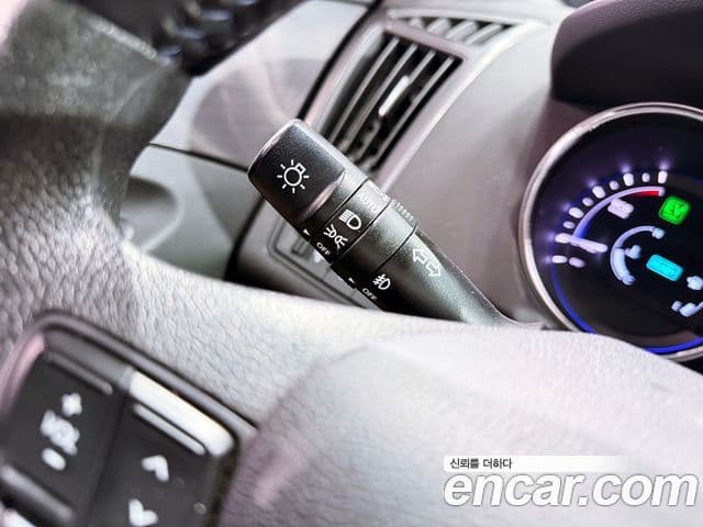 Hyundai Sonata гибрид Premier, 2012 7