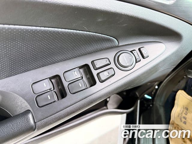 Hyundai Sonata гибрид Premier, 2012 8