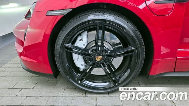 Porsche 타이칸 4S, 2021 все фото