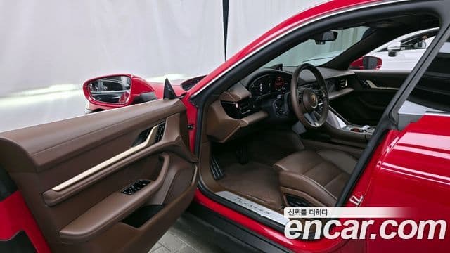 Porsche 타이칸 4S, 2021 10