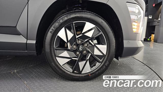 Hyundai Kona гибрид (SX2) Inspiration, 2026 все фото