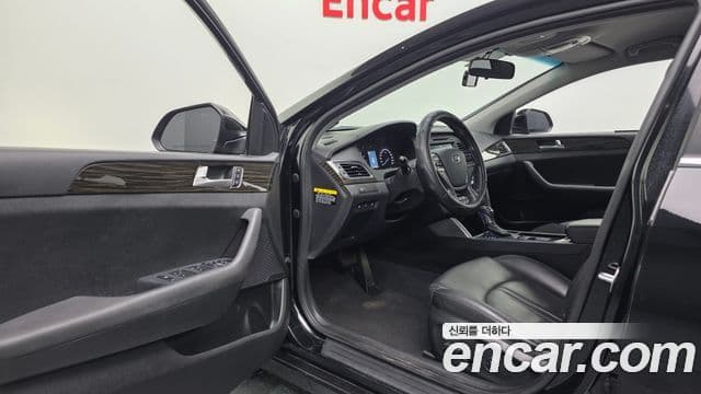 Hyundai LF Sonata LPI Smart(для людей с инвалидностью), 2017 10