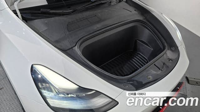 Tesla модель Y Standard Range RWD, 2021 6